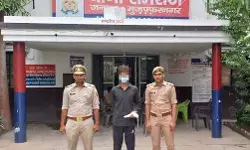 हनक दिखाने को हथियार के साथ सोशल मीडिया पर डाली थी फोटो- अब देख रहा.. हनक दिखाने को हथियार के साथ सोशल मीडिया पर डाली थी फोटो- अब देख रहा..