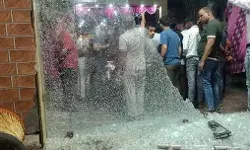 दूल्हे पर कमेंट- दावत ए वलीमा में बवाल- जमकर हुई मारपीट, चले ईंट पत्थर