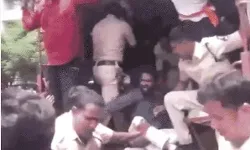 राहुल गांधी के बयान को लेकर बीजेपी का प्रदर्शन- फूंका पुतला- पुलिस.... राहुल गांधी के बयान को लेकर बीजेपी का प्रदर्शन- फूंका पुतला- पुलिस....