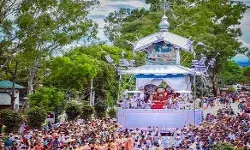 बच्चों के अस्पताल और रथ यात्रा के रथ पर गोलीबारी बच्चों के अस्पताल और रथ यात्रा के रथ पर गोलीबारी