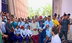 अपनी छवि चमकाने के लिए रेलवे की छवि बिगाड़ रहे हैं राहुल गांधी- रेलवे अपनी छवि चमकाने के लिए रेलवे की छवि बिगाड़ रहे हैं राहुल गांधी- रेलवे