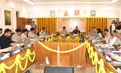 कांवड़ यात्रा को लेकर मुख्य सचिव और डीजीपी ने की बैठक - लिया फीडबैक कांवड़ यात्रा को लेकर मुख्य सचिव और डीजीपी ने की बैठक - लिया फीडबैक