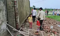 भरभराकर गिरा मकान का लेंटर- मलबे में दबे लोगों में से एक की मौत भरभराकर गिरा मकान का लेंटर- मलबे में दबे लोगों में से एक की मौत