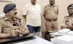 बेटा ही निकला मां बाप और भाई का क़ातिल- गर्लफ्रेंड से शादी से मना..... बेटा ही निकला मां बाप और भाई का क़ातिल- गर्लफ्रेंड से शादी से मना.....