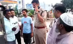 ई-रिक्शा में जा रही महिला से दिन दहाड़े लूट- बाइक सवार तीन बदमाश.. ई-रिक्शा में जा रही महिला से दिन दहाड़े लूट- बाइक सवार तीन बदमाश..