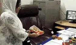 BJP पार्षद ने बेलगाम अफसरशाही की उतारी आरती चढ़ाया गुड देसी घी BJP पार्षद ने बेलगाम अफसरशाही की उतारी आरती चढ़ाया गुड देसी घी