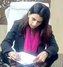 फोन पर बकी गालियां- एसडीएम को धमकियां देकर मोबाइल किया बंद फोन पर बकी गालियां- एसडीएम को धमकियां देकर मोबाइल किया बंद
