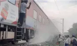 फिर हुआ रेल हादसा- अमरकंटक एक्सप्रेस में लगी आग- सरपट दौड़े बर्निंग कोच