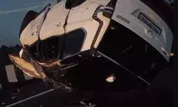 एक्सप्रेस वे पर फिर हादसा- बेकाबू होकर पलटी स्कॉर्पियो चकनाचूर