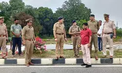 कांवड़: कप्तान ने अधीनस्थों के साथ निरीक्षण कर व्यवस्थाओं का जाना हाल कांवड़: कप्तान ने अधीनस्थों के साथ निरीक्षण कर व्यवस्थाओं का जाना हाल