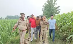 एनकाउंटर में घायल 2 लुटेरों समेत तीन गिरफ्तार- लूट का माल बरामद एनकाउंटर में घायल 2 लुटेरों समेत तीन गिरफ्तार- लूट का माल बरामद