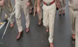 हिंदू लड़की का वीडियो वायरल होने पर बवाल- पुलिस पर भी बरसाए पत्थर