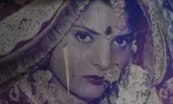 पति के अवैध संबंधों से परेशान दरोगा की बेटी ने ऐसे दी जान पति के अवैध संबंधों से परेशान दरोगा की बेटी ने ऐसे दी जान