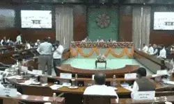 मानसून सत्र को लेकर बुलाई गई सर्वदलीय बैठक में कांग्रेस ने मांगा... मानसून सत्र को लेकर बुलाई गई सर्वदलीय बैठक में कांग्रेस ने मांगा...