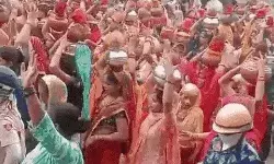 नूंह में ब्रजमंडल यात्रा- बाजार एवं इंटरनेट बंद- मुसलमानों ने बरसाए फूल