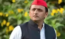 नेम प्लेट पर लगी रोक पर बोले अखिलेश- नामपट्टिका पर लिखा जाए... नेम प्लेट पर लगी रोक पर बोले अखिलेश- नामपट्टिका पर लिखा जाए...