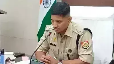 लापरवाही का अंजाम- कप्तान ने थाना प्रभारी व दरोगा को किया निलंबित लापरवाही का अंजाम- कप्तान ने थाना प्रभारी व दरोगा को किया निलंबित