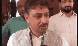 कांग्रेस MP ने आम बजट को बताया नीतीश कुमार चंद्रबाबू नायडू से डरा हुआ कांग्रेस MP ने आम बजट को बताया नीतीश कुमार चंद्रबाबू नायडू से डरा हुआ