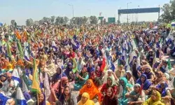 कोर्ट का सुप्रीम निर्देश- नहीं खुलेगा शंभू बॉर्डर- किसानों की मांगों.. कोर्ट का सुप्रीम निर्देश- नहीं खुलेगा शंभू बॉर्डर- किसानों की मांगों..