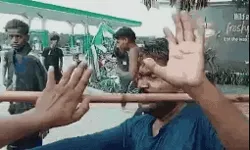 पेट्रोल पंप पर कावड़ियों का तांडव- तोड़फोड़ कर चटकाए शीशे कंप्यूटर पेट्रोल पंप पर कावड़ियों का तांडव- तोड़फोड़ कर चटकाए शीशे कंप्यूटर