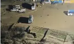 यमुना में उफान से यमुनोत्री धाम में फंसीं गाडियां- पुल की सुरक्षा.... यमुना में उफान से यमुनोत्री धाम में फंसीं गाडियां- पुल की सुरक्षा....