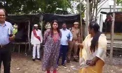 DM का ARTO दफ्तर पर छापा-कई हिरासत में लिये-2 दर्जन बाइक जब्त