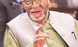 राष्ट्रपति ने की राज्यपालों की अदला बदली जी संतोष गंगवार बने नए गवर्नर राष्ट्रपति ने की राज्यपालों की अदला बदली जी संतोष गंगवार बने नए गवर्नर