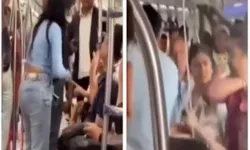 लड़की ने मारा थप्पड़- फिर लड़के ने दिखाई कोहनी- बीच में घुसे यात्री लड़की ने मारा थप्पड़- फिर लड़के ने दिखाई कोहनी- बीच में घुसे यात्री