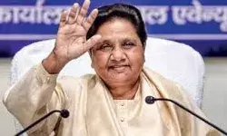 माता प्रसाद को नेता प्रतिपक्ष बनाने के बाद मायावती का अखिलेश पर हमला माता प्रसाद को नेता प्रतिपक्ष बनाने के बाद मायावती का अखिलेश पर हमला