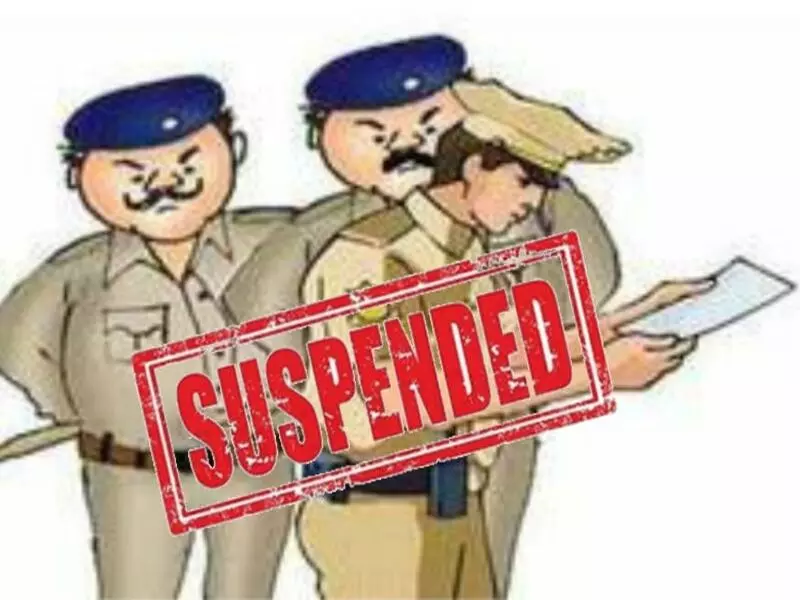 लापरवाही बरतने कर हुई कार्रवाई- थाना प्रभारी समेत सात पुलिसकर्मी निलंबित