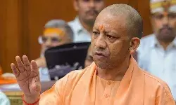 CM योगी ने कसा तंज- 2027 में खटाखट नहीं, कांग्रेस और सपा का होगा सफाचट CM योगी ने कसा तंज- 2027 में खटाखट नहीं, कांग्रेस और सपा का होगा सफाचट