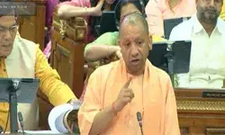 CM योगी का हमला: कानून व्यवस्था के लिये खतरा बने हुये हैं सपा के नेता CM योगी का हमला: कानून व्यवस्था के लिये खतरा बने हुये हैं सपा के नेता
