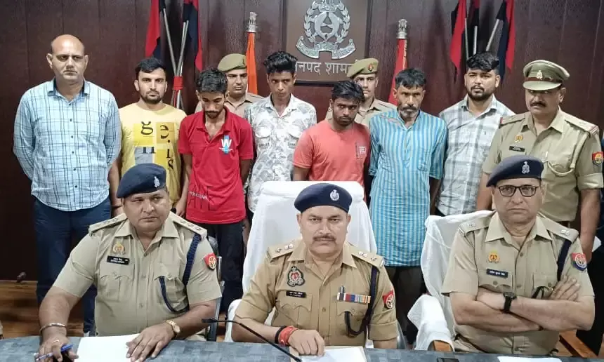 घटना का खुलासा- 4 आरोपी अरेस्ट- तीन टीमें- कप्तान ने दिया इनाम