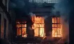 इमारत में आग लगने से इतने लोगों की हुई मौत- मची अफरा तफरी इमारत में आग लगने से इतने लोगों की हुई मौत- मची अफरा तफरी