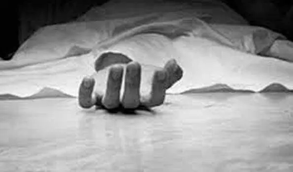 छत ढहने से एक ही परिवार के 4 सदस्यों की मौत- मचा कोहराम छत ढहने से एक ही परिवार के 4 सदस्यों की मौत- मचा कोहराम