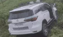 CM के काफिले की गाड़ी से टकराया ऑटो- तीन लोग हुए जख्मी