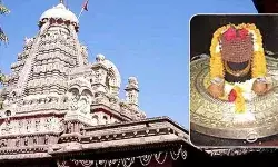 ज्योतिर्लिंग के दर्शन के लिए भक्तों की उमड़ी भीड़ ज्योतिर्लिंग के दर्शन के लिए भक्तों की उमड़ी भीड़