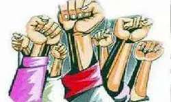 सड़क परिवहन निगम शुरू करने की मांग को लेकर भाकपा का आंदोलन सड़क परिवहन निगम शुरू करने की मांग को लेकर भाकपा का आंदोलन