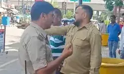 TI की अभद्रता से आहत सिटी बस चालकों का चक्का जाम- भगवान टॉकीज.. TI की अभद्रता से आहत सिटी बस चालकों का चक्का जाम- भगवान टॉकीज..