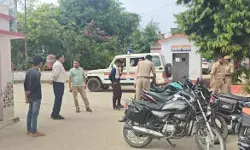 कोतवाली में तैनात फॉलोअर ने किया ऐसा काम- मचा चारों तरफ कोहराम कोतवाली में तैनात फॉलोअर ने किया ऐसा काम- मचा चारों तरफ कोहराम