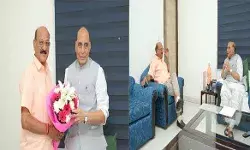 उनियाल ने राजनाथ से की सम सामयिक विषयों पर चर्चा... उनियाल ने राजनाथ से की सम सामयिक विषयों पर चर्चा...