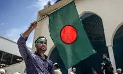 हसीना के बाद अब चीफ जस्टिस- प्रदर्शनकारियों ने घेरा सुप्रीम कोर्ट हसीना के बाद अब चीफ जस्टिस- प्रदर्शनकारियों ने घेरा सुप्रीम कोर्ट