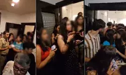 आधी रात के बाद फ्लैट के भीतर से आ रही थी अजीब आवाजें- मौके पर पहुंची.. आधी रात के बाद फ्लैट के भीतर से आ रही थी अजीब आवाजें- मौके पर पहुंची..