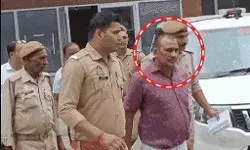 नौकरी मांगने पहुंची नाबालिग के सपा नेता ने उतरवाये कपड़े- रेप की.....