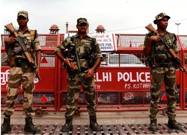 जम्मू से निकले दो संदिग्ध- विस्फोटक भी साथ- दिल्ली पंजाब में हाई अलर्ट जम्मू से निकले दो संदिग्ध- विस्फोटक भी साथ- दिल्ली पंजाब में हाई अलर्ट