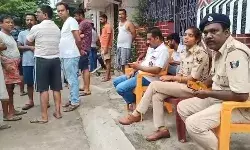 घर में घुसकर महिला का धारदार हथियारों से मर्डर- ताला जडकर भागे बदमाश