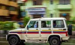 सीबीआई की रेड- रिश्वत ले रहा दरोगा किया गिरफ्तार सीबीआई की रेड- रिश्वत ले रहा दरोगा किया गिरफ्तार