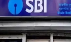 एसबीआई ने ग्राहकों को दिया बड़ा झटका- महंगी कर दी.. एसबीआई ने ग्राहकों को दिया बड़ा झटका- महंगी कर दी..