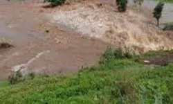 सिरसीपुरा तालाब फूटने पर , कस्बे में मची अफरा-तफरी सिरसीपुरा तालाब फूटने पर , कस्बे में मची अफरा-तफरी