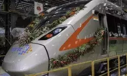 इंतजार हुआ खत्म- मेरठ साउथ से साहिबाबाद तक ट्रैक पर दौड़ी नमो भारत.... इंतजार हुआ खत्म- मेरठ साउथ से साहिबाबाद तक ट्रैक पर दौड़ी नमो भारत....